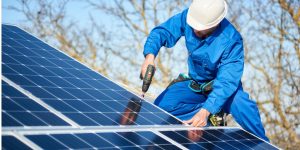 Installation Maintenance Panneaux Solaires Photovoltaïques à La Roque-d'Antheron